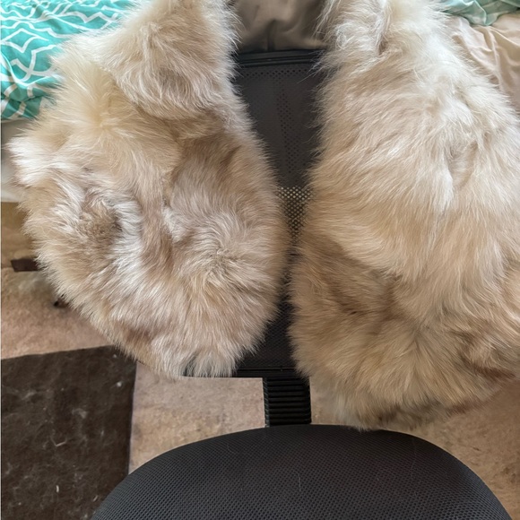Faux Fur Collar in Cream and Brown - Picture 1 of 2